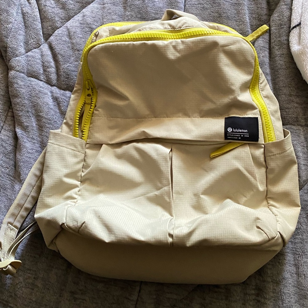 LULULEMON BACKPACK
